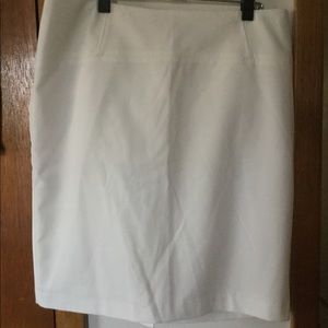 NY & Co White pencil skirt